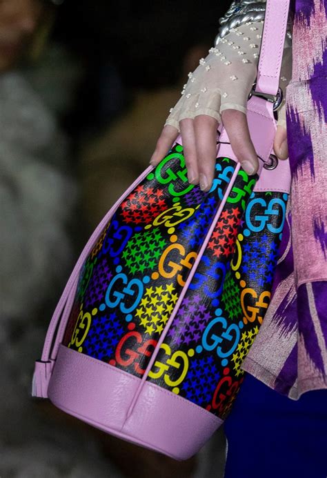 gucci resort 2020 abito nero|Your First Look at Gucci’s Resort 2020 Bags .